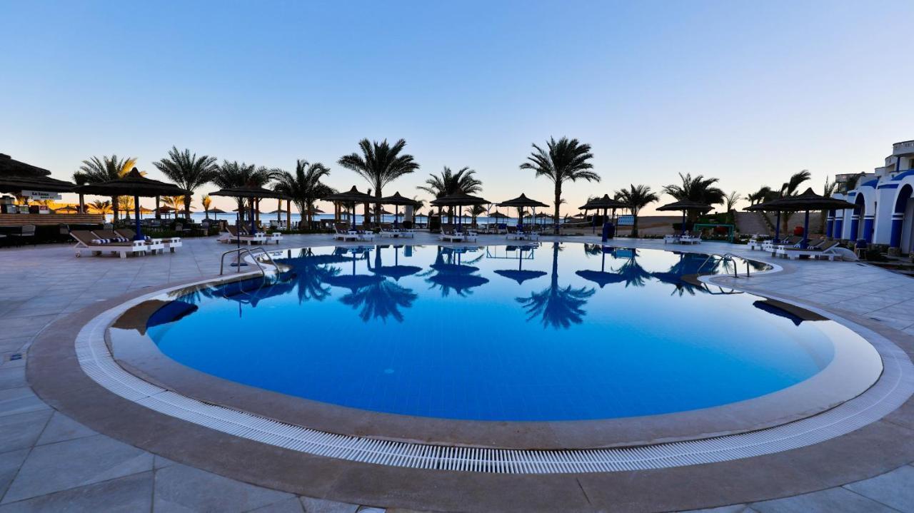 Coral Sun Beach (Adults Only) Сафага Екстериор снимка