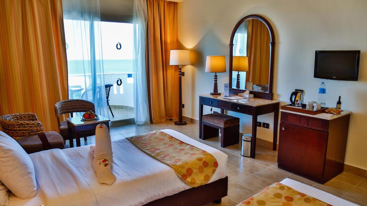 Coral Sun Beach (Adults Only) Сафага Екстериор снимка