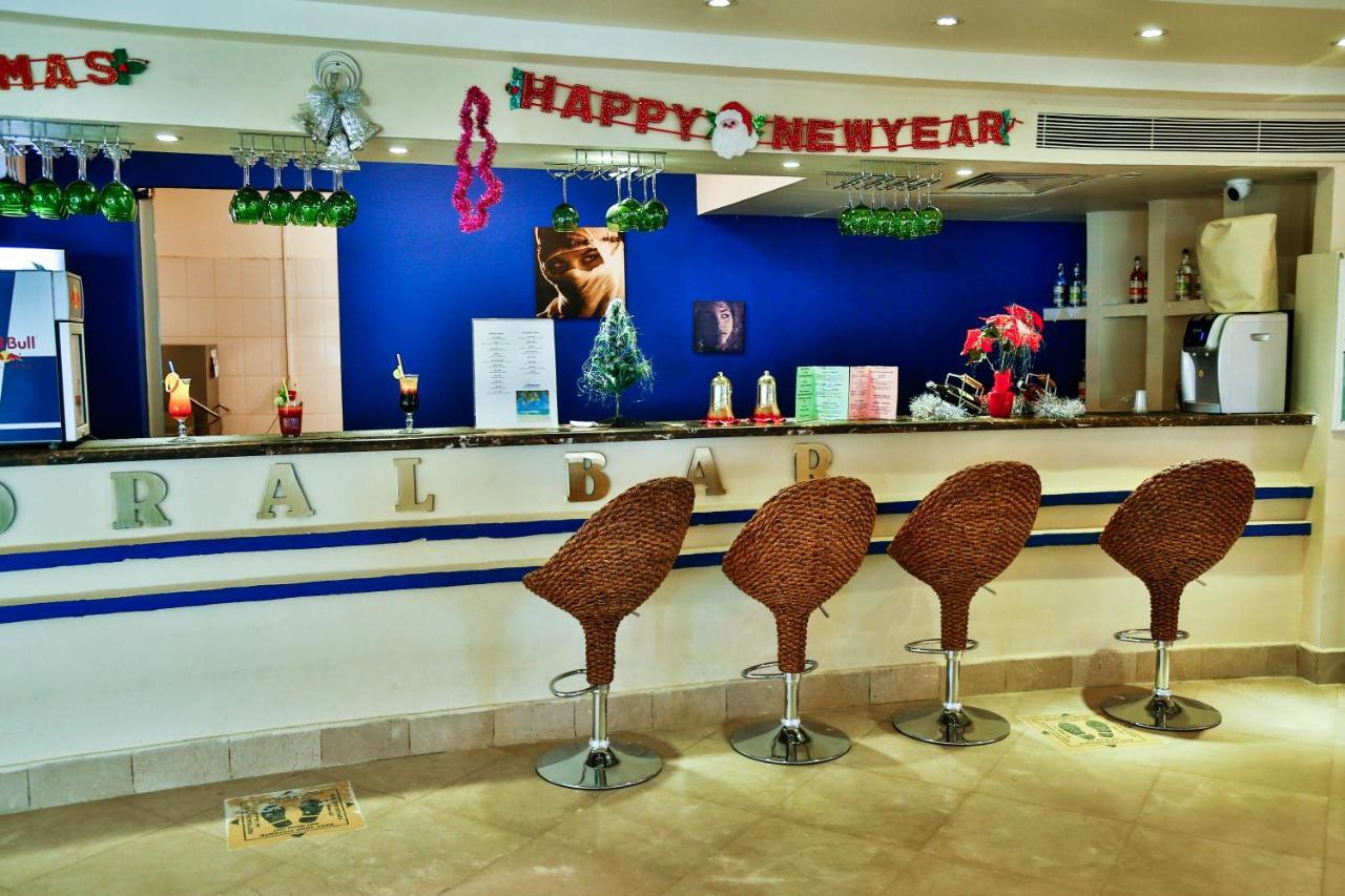 Coral Sun Beach (Adults Only) Сафага Екстериор снимка